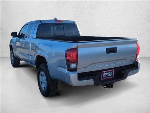 Used 2022 Toyota Tacoma SR image 7