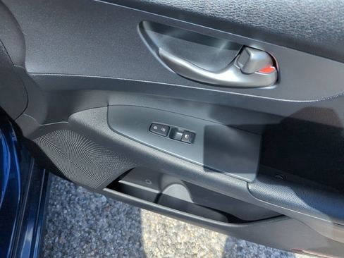 Used 2021 Kia Forte LXS FWD image 32