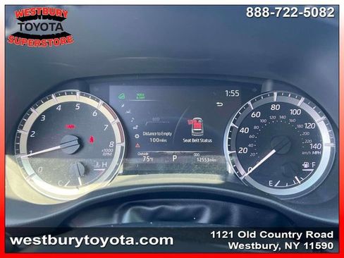 Used 2023 Toyota Highlander LE AWD/4WD image 29