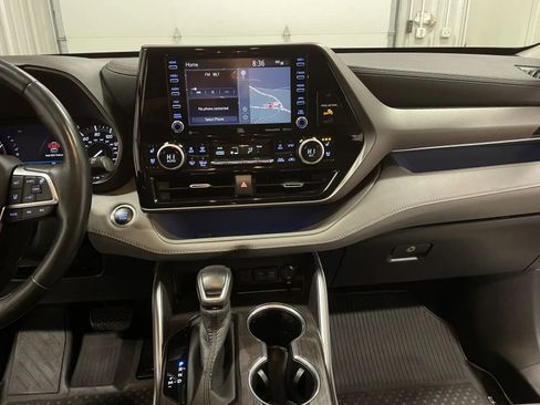 Used 2020 Toyota Highlander Limited image 31