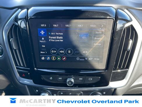 Used 2023 Chevrolet Traverse Premier image 13