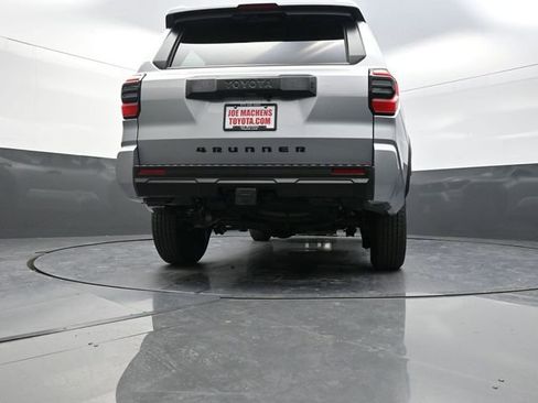 Used 2026 Toyota 4Runner SR5 AWD/4WD image 35