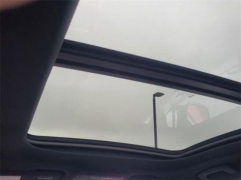 Certified 2024 Lincoln Nautilus Reserve w/ Equipment Group 202A image 35