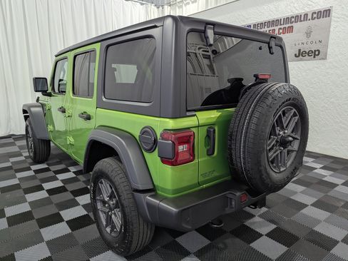 Used 2025 Jeep Wrangler Unlimited Sport AWD/4WD image 10
