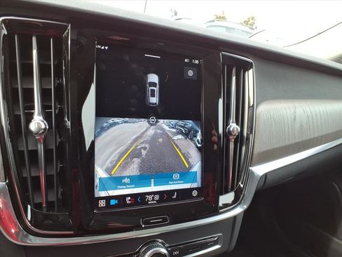 Certified 2023 Volvo V90 B6 Cross Country Plus w/ Climate Package image 19