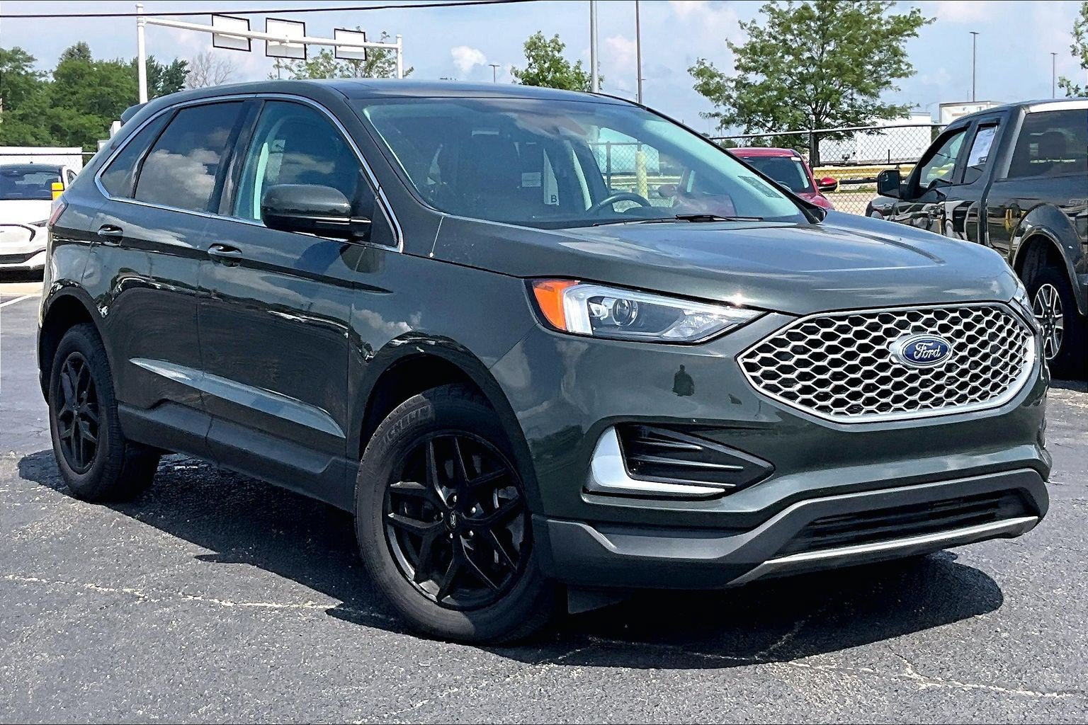 Used 2024 Ford Edge SEL AWD/4WD image 37