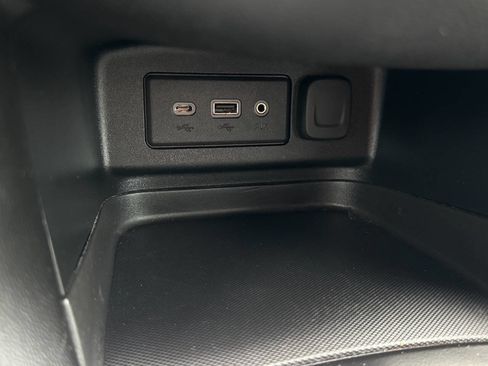 Used 2020 Chevrolet Equinox LT image 18