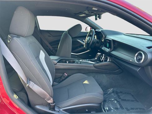 Used 2016 Chevrolet Camaro LT w/ Technology Package image 28