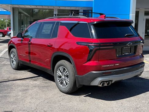 Used 2026 Chevrolet Traverse LT w/ LPO, Floor Liner Package AWD/4WD image 7