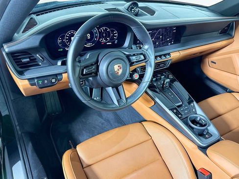 Certified 2026 Porsche 911 Carrera RWD image 4