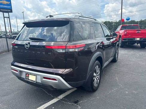 Used 2022 Nissan Pathfinder SL w/ SL Black Package FWD image 6
