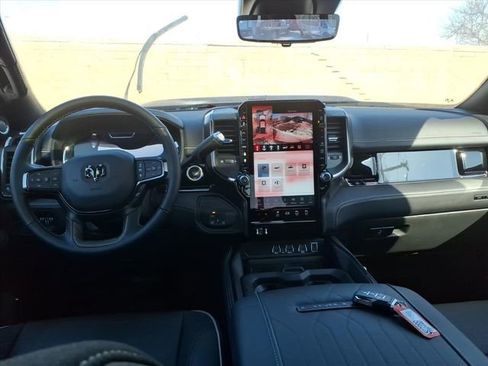 New 2025 RAM 2500 Limited image 24