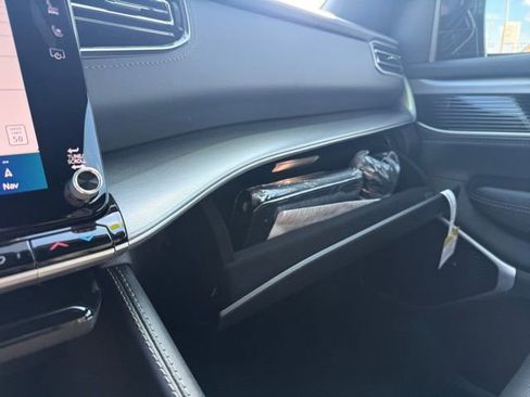 New 2026 Jeep Grand Wagoneer Limited image 38