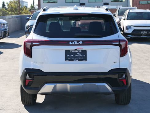 New 2026 Kia Seltos EX w/ EX Sunroof Package image 4