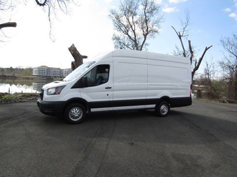 Used 2024 Ford Transit 250 148 High Roof Extended AWD image 3