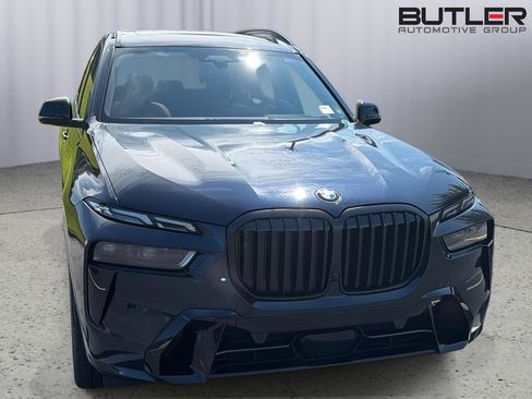 Used 2024 BMW X7 xDrive40i w/ Executive Package AWD/4WD image 4