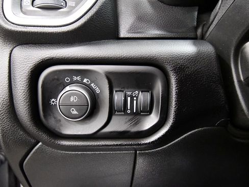 Used 2024 RAM 2500 Laramie image 19