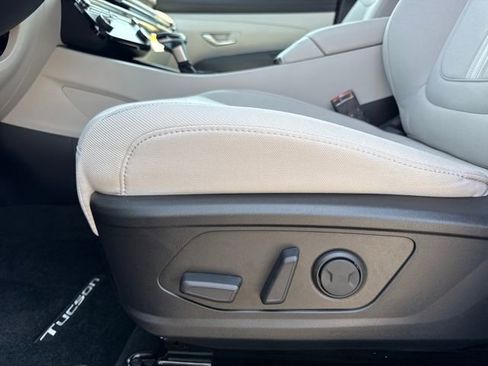 New 2026 Hyundai Tucson SEL FWD image 12