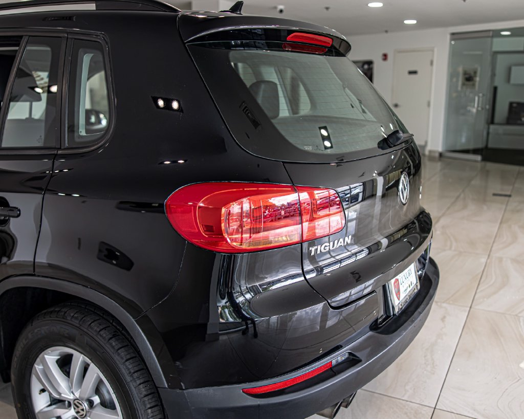 Used 2017 Volkswagen Tiguan S AWD/4WD image 14