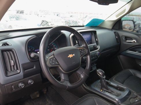 Used 2022 Chevrolet Colorado Z71 w/ Trail Boss Package AWD/4WD image 16