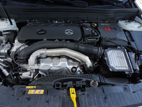 New 2026 Mercedes-Benz GLB 250 image 33