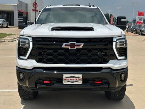 Used 2026 Chevrolet Silverado 2500 ZR2 w/ LPO, Dark Essentials Package AWD/4WD image 10