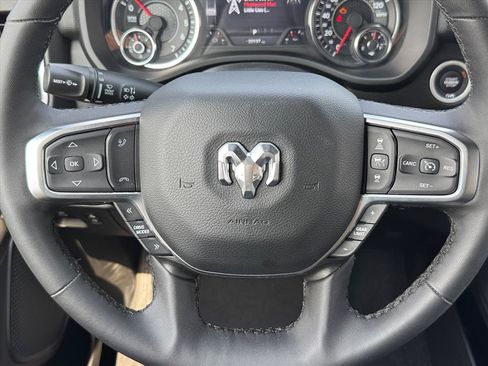 Used 2025 RAM 1500 Big Horn AWD/4WD image 11