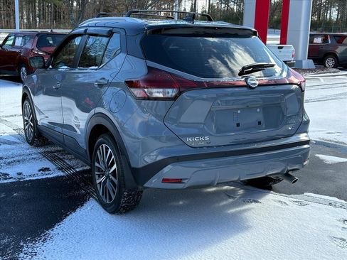 Certified 2021 Nissan Kicks SV w/ Exterior Package image 5