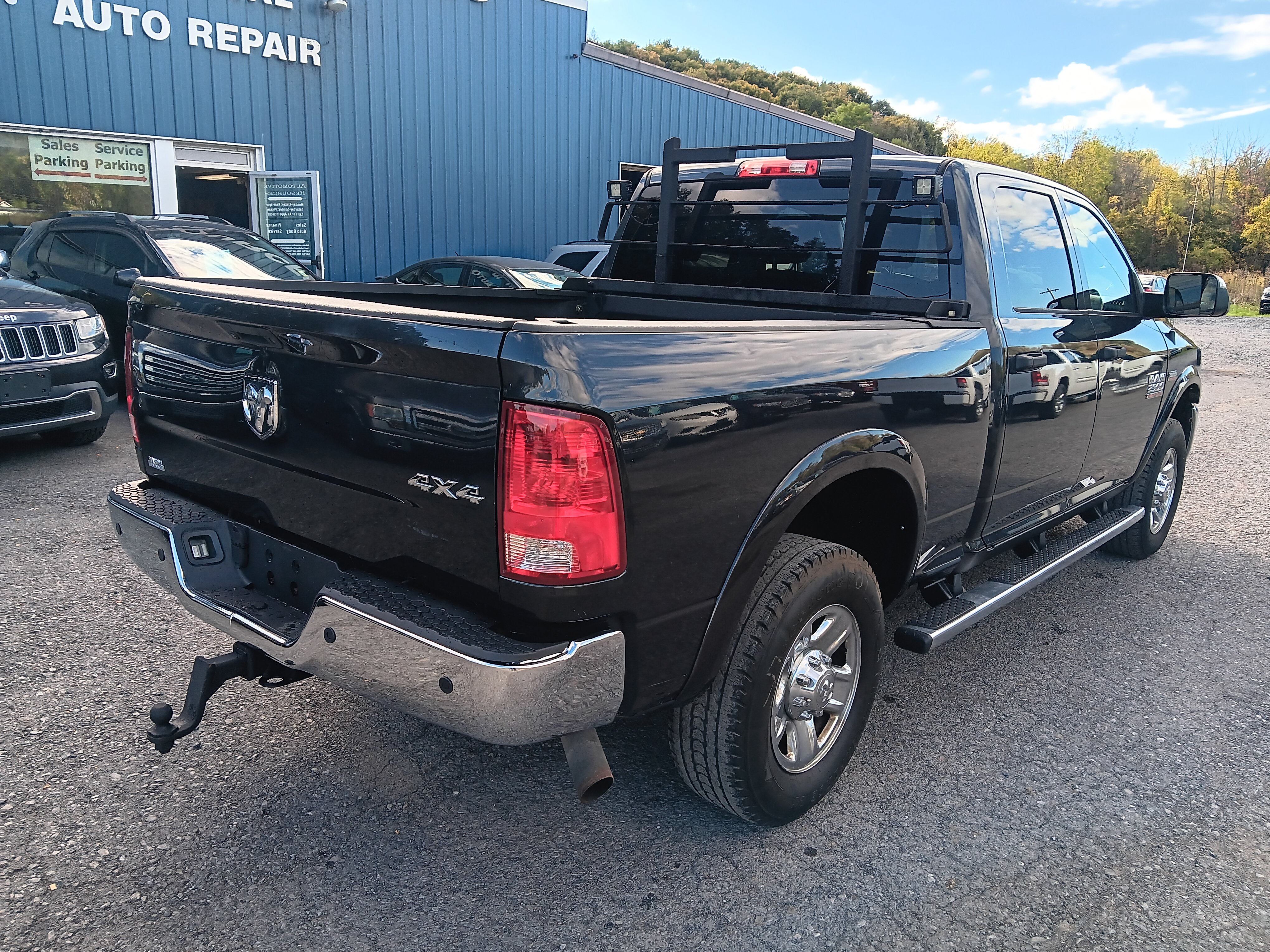 Used 2016 RAM 2500 Tradesman w/ Chrome Appearance Group AWD/4WD image 5
