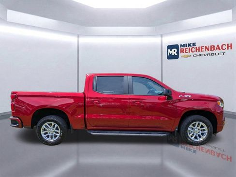 Used 2023 Chevrolet Silverado 1500 RST AWD/4WD image 3