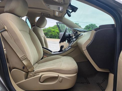 Used 2011 Buick LaCrosse CX FWD image 31