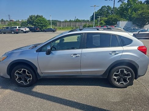 Used 2015 Subaru Crosstrek 2.0i Limited w/ Popular Package #1 AWD/4WD image 8
