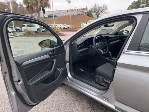 New 2026 Volkswagen Jetta S image 4