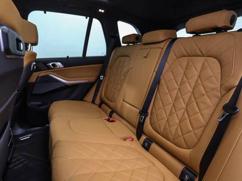 New 2026 BMW X5 xDrive40i w/ M Sport Package image 22