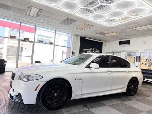 Used 2013 BMW 550i Sedan w/ Executive Pkg RWD image 1