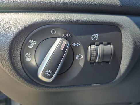 Used 2016 Audi Q3 2.0T Premium Plus FWD image 28