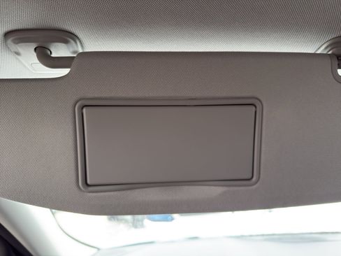 Used 2022 Jeep Grand Cherokee L Laredo w/ Luxury Tech Group I image 25