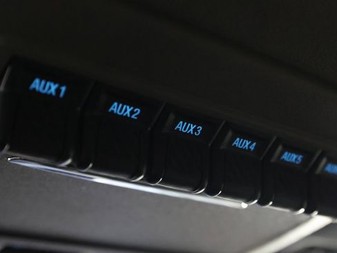 Used 2025 Ford F350 Platinum w/ Platinum Plus Package image 33