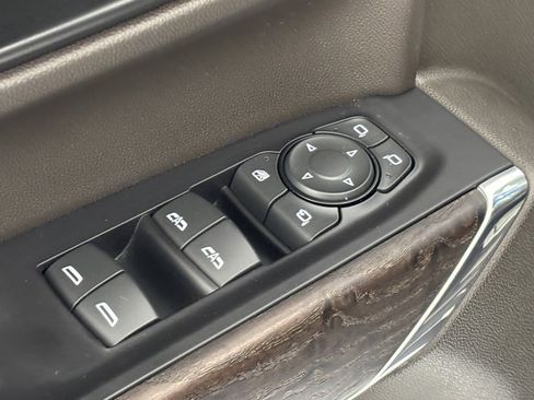 Used 2021 GMC Sierra 1500 Denali image 17