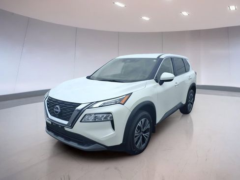 Used 2023 Nissan Rogue SV image 7