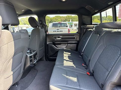 Used 2025 RAM 1500 Big Horn AWD/4WD image 7
