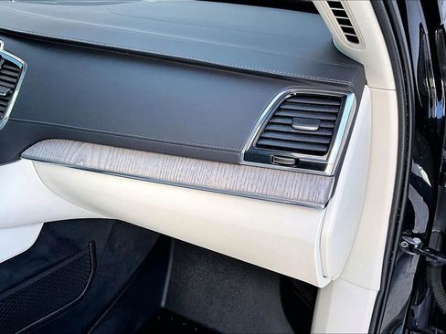 Used 2020 Volvo XC90 T6 Inscription w/ Protection Package AWD/4WD image 27