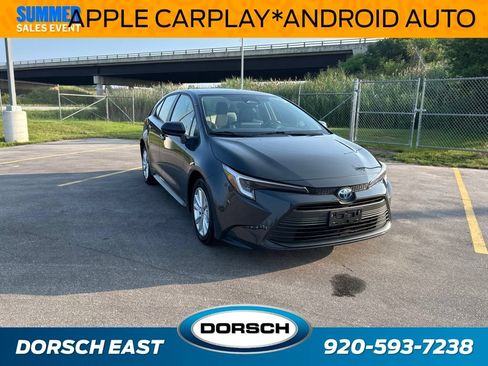 Used 2023 Toyota Corolla LE w/ LE Convenience Package FWD image 4