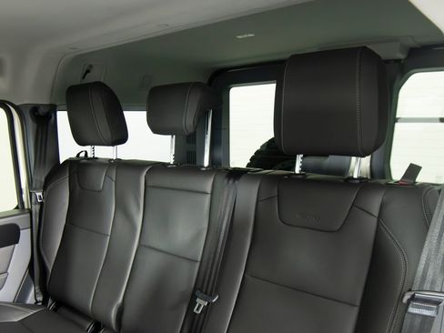 Used 2025 INEOS Grenadier AWD/4WD image 35