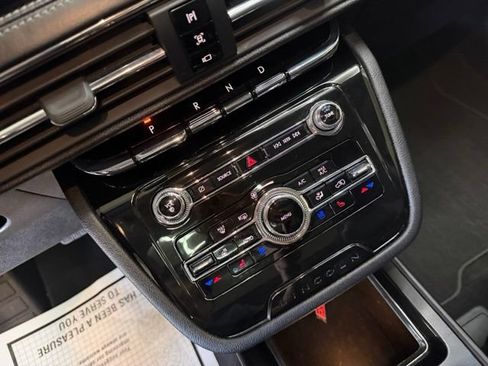 Used 2021 Lincoln Corsair AWD image 30