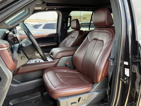 Used 2022 Ford Expedition Limited RWD image 28