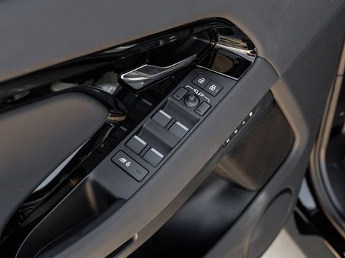 New 2026 Land Rover Range Rover Evoque S AWD/4WD image 51