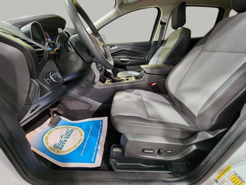 Used 2019 Ford Escape SE AWD/4WD image 12