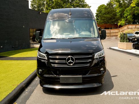 Used 2024 Mercedes-Benz Sprinter 3500 w/ Parking Package image 4