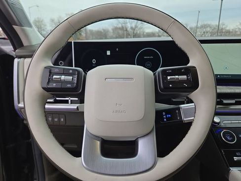 Certified 2025 Hyundai Santa Fe Calligraphy image 15